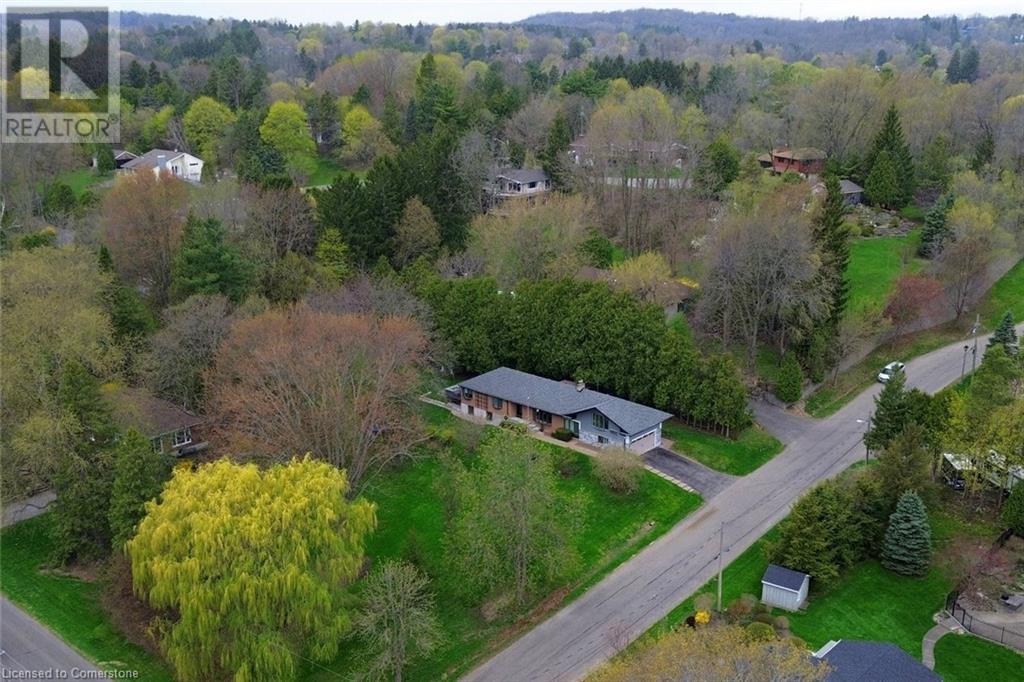 Photo 40 of 4 Sun Avenue, Dundas ON