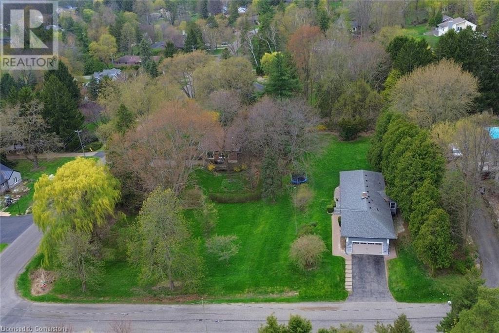 Photo 27 of 4 Sun Avenue, Dundas ON