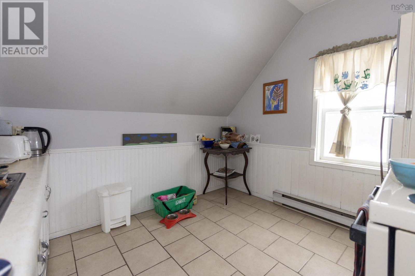 Photo 9 of 63 Havelock Street, Amherst NS