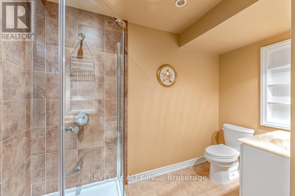 Photo 30 of 187 Guildwood Drive, Hamilton ON