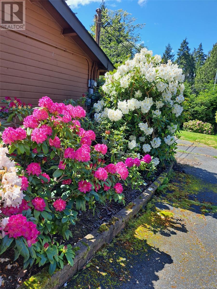 Photo 15 of 1600 Seacrest Rd, Nanoose Bay BC