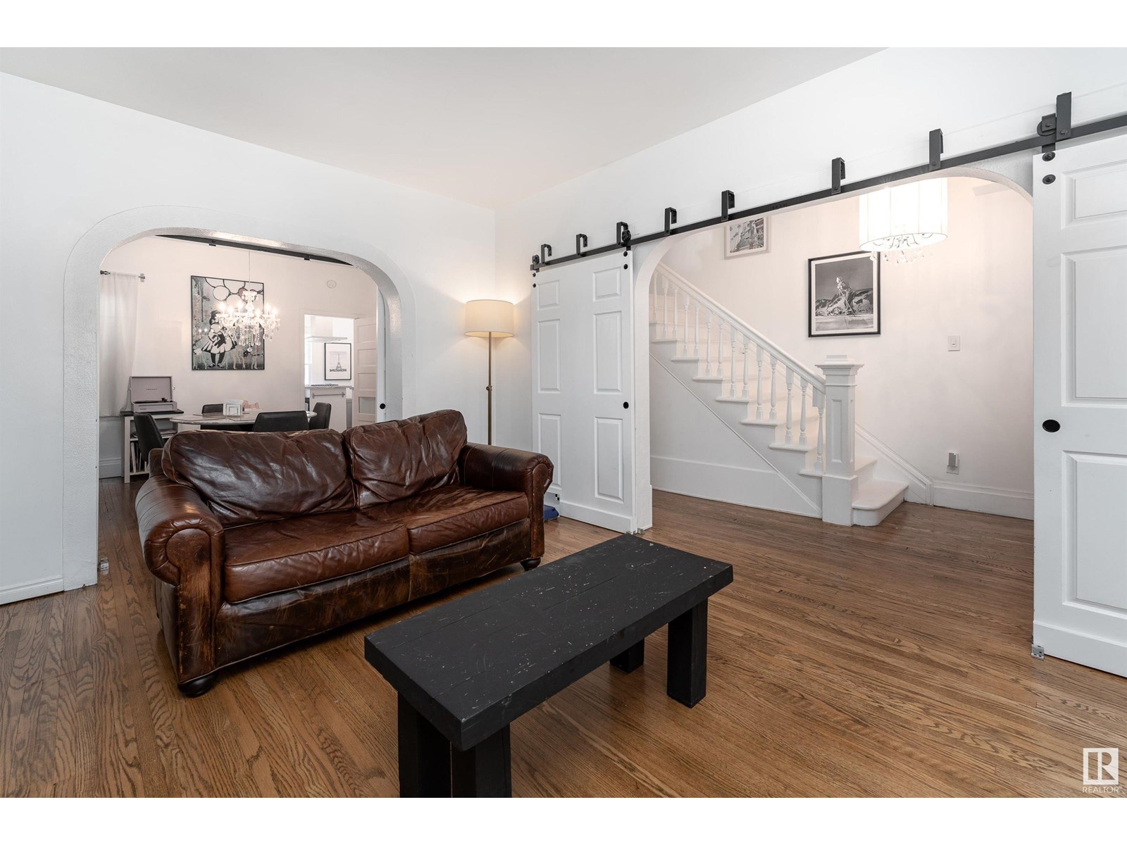Photo 10 of 10523 127 St Nw, Edmonton AB