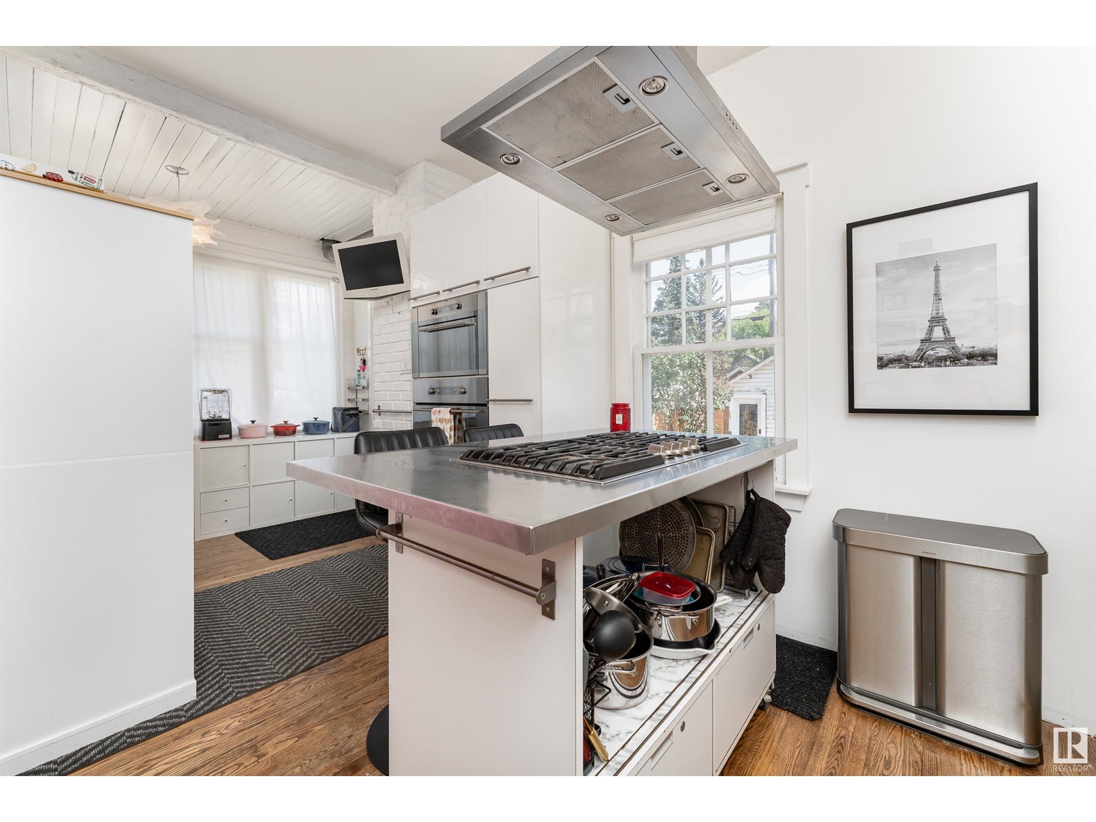 Photo 19 of 10523 127 St Nw, Edmonton AB