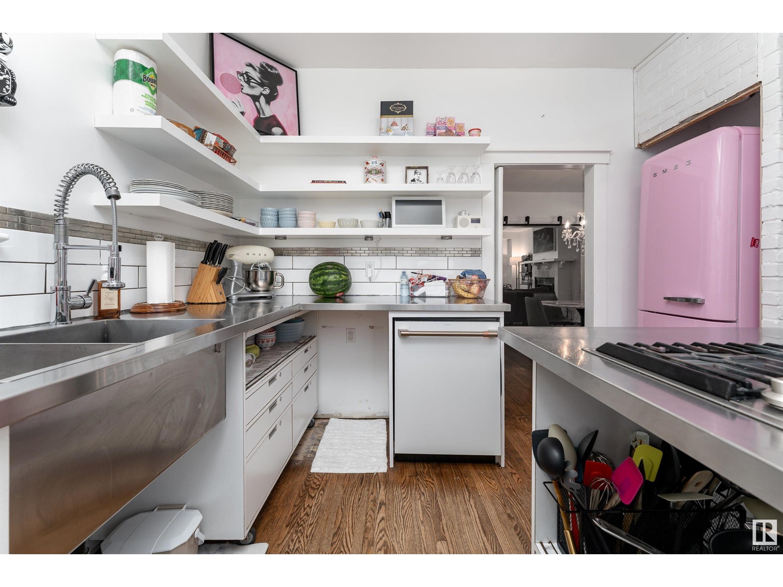 Photo 21 of 10523 127 St Nw, Edmonton AB