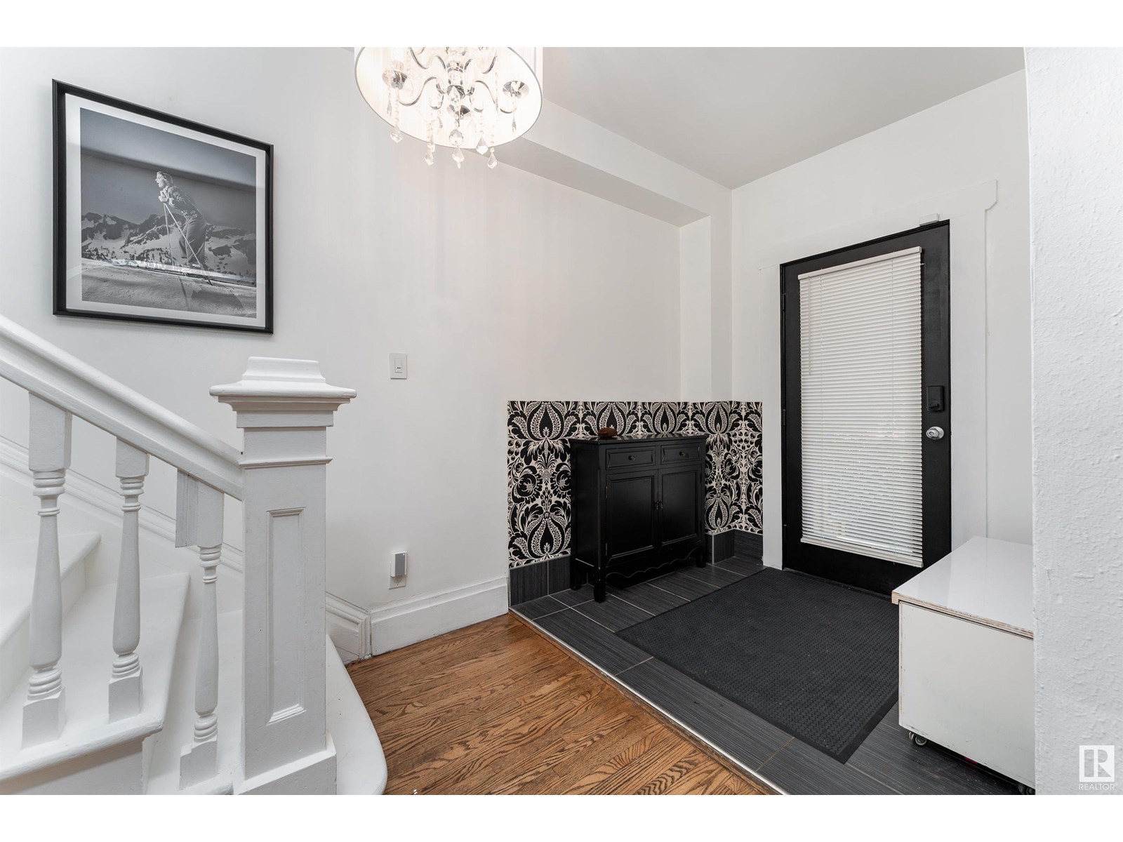 Photo 6 of 10523 127 St Nw, Edmonton AB
