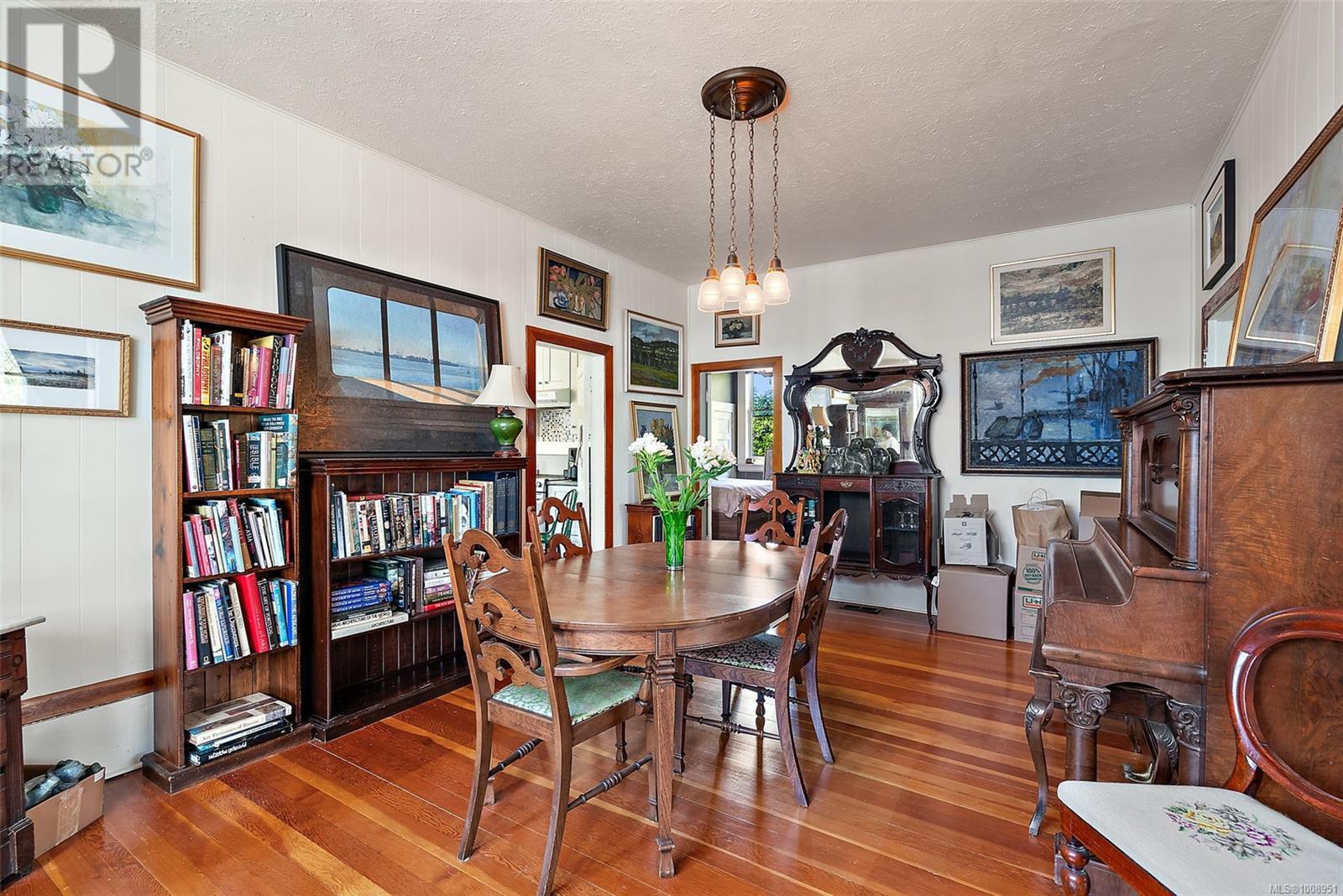Photo 19 of 145 Medana St, Victoria BC