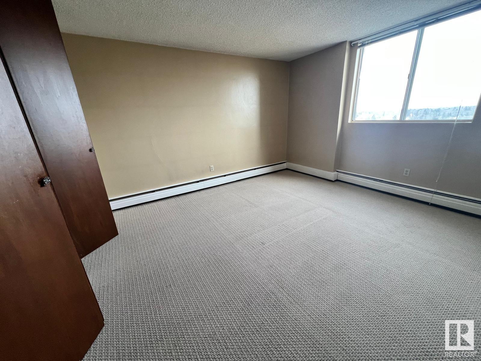 Photo 9 of 904 13910 Stony Plain Rd Rd Nw, Edmonton AB