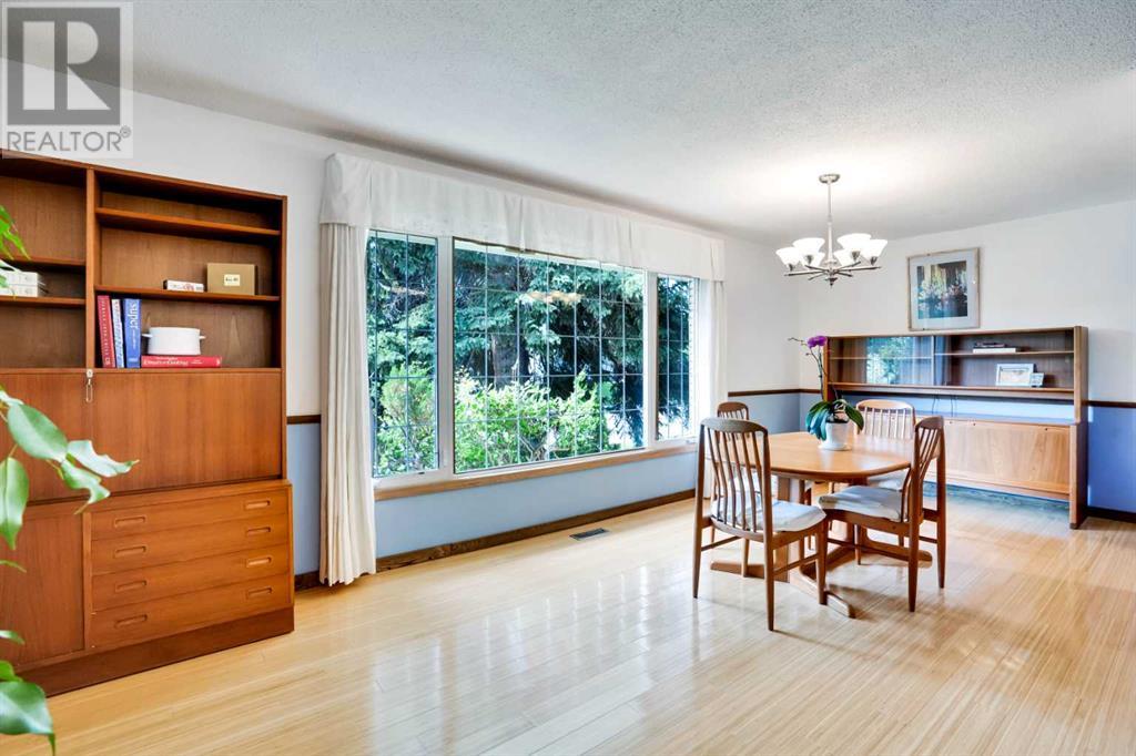 Single Family House Bungalow for Sale in  Lake Christina Way SE Lake Bonavista Calgary 