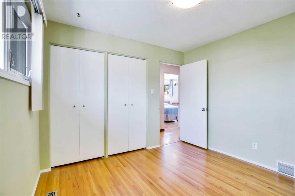 Single Family House Bungalow for Sale in  Lake Christina Way SE Lake Bonavista Calgary 