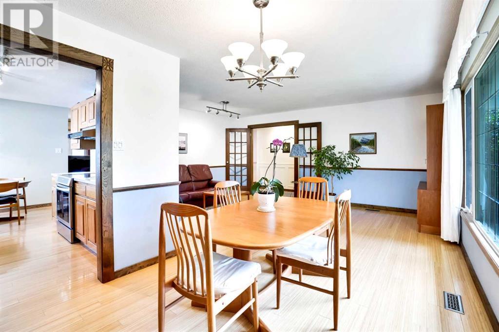Single Family House Bungalow for Sale in  Lake Christina Way SE Lake Bonavista Calgary 