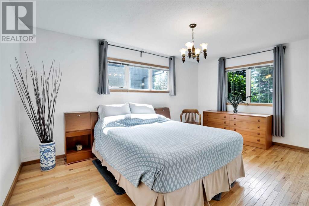 Single Family House Bungalow for Sale in  Lake Christina Way SE Lake Bonavista Calgary 