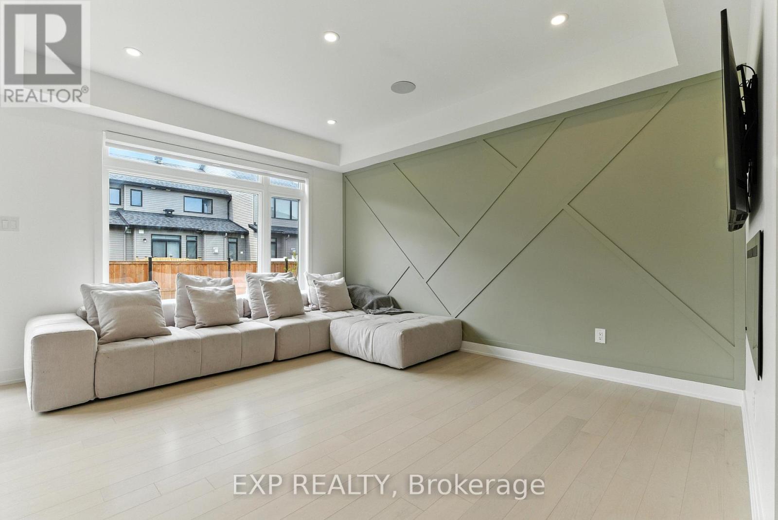Photo 17 of 701 Odyssey Way, Ottawa ON