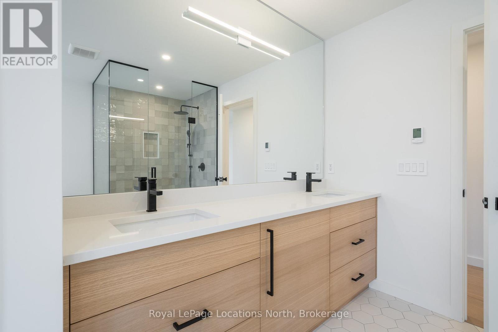 Photo 1 of 18 Melville Street, Clearview ON