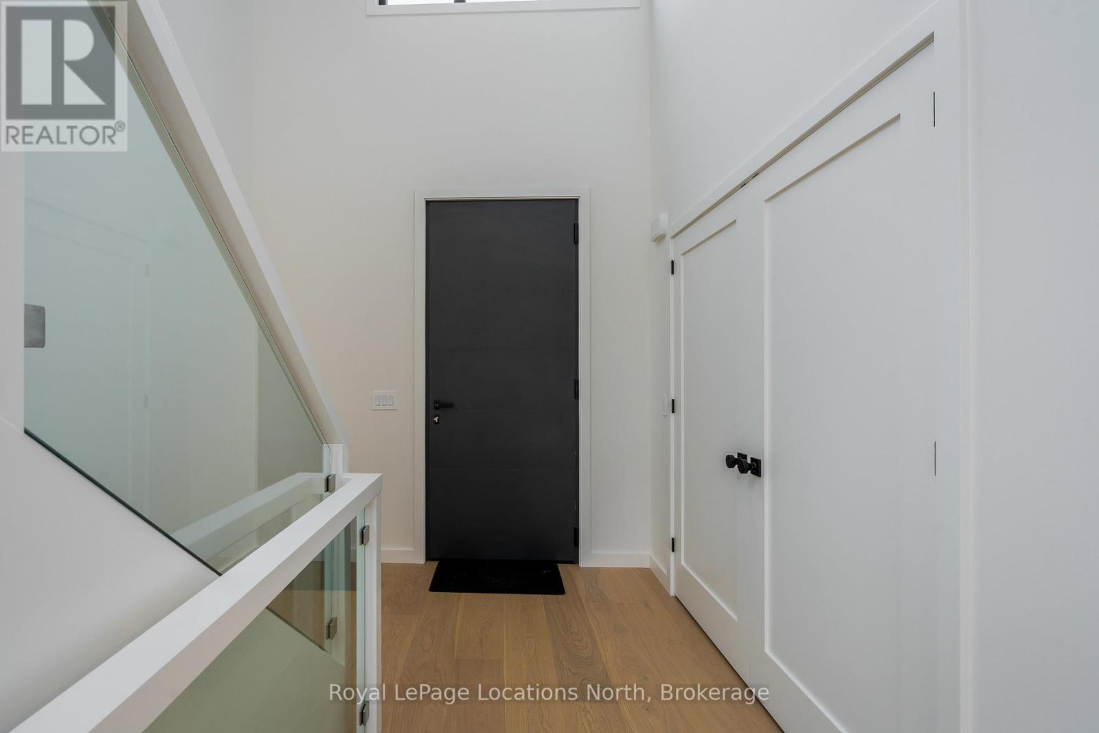 Photo 21 of 18 Melville Street, Clearview ON