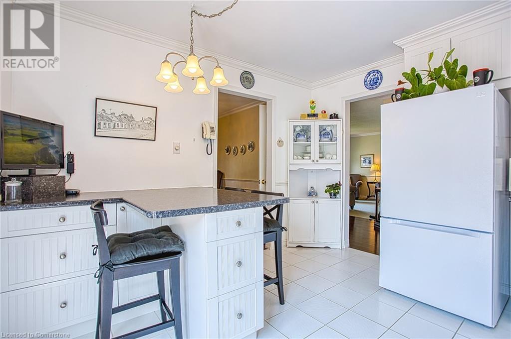 Photo 9 of 24 Samuel Road, Grimsby ON
