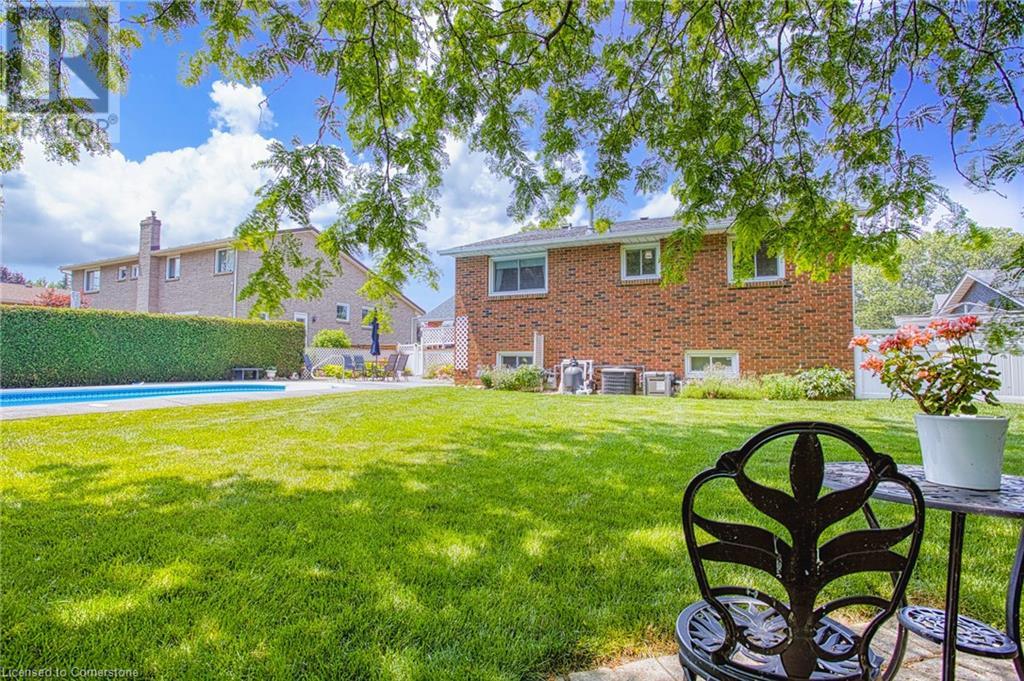 Photo 23 of 24 Samuel Road, Grimsby ON