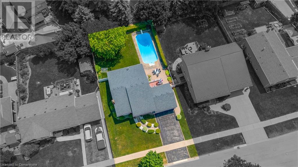 Photo 20 of 24 Samuel Road, Grimsby ON