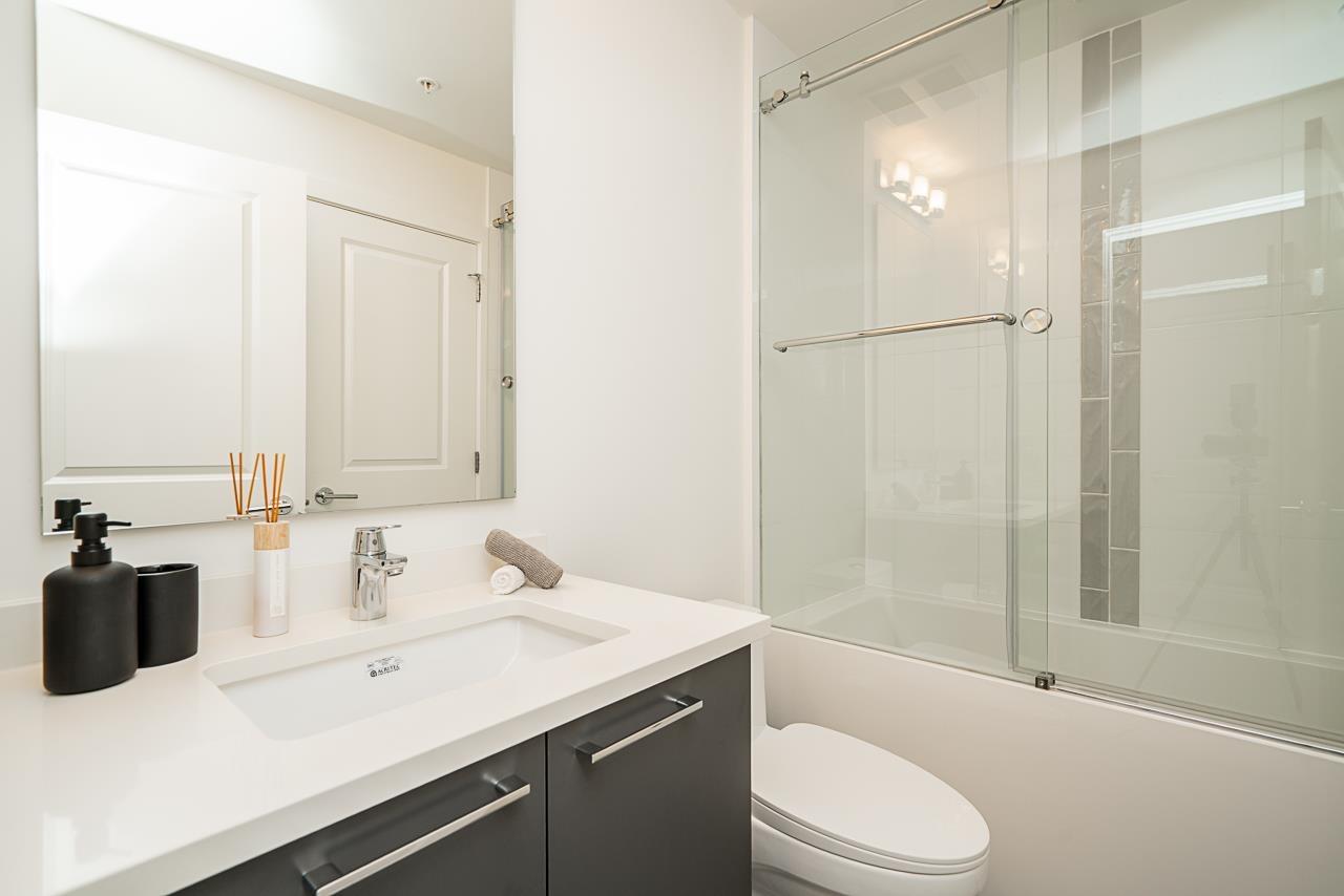 Photo 9 of B 110 20834 80 Avenue, Langley BC