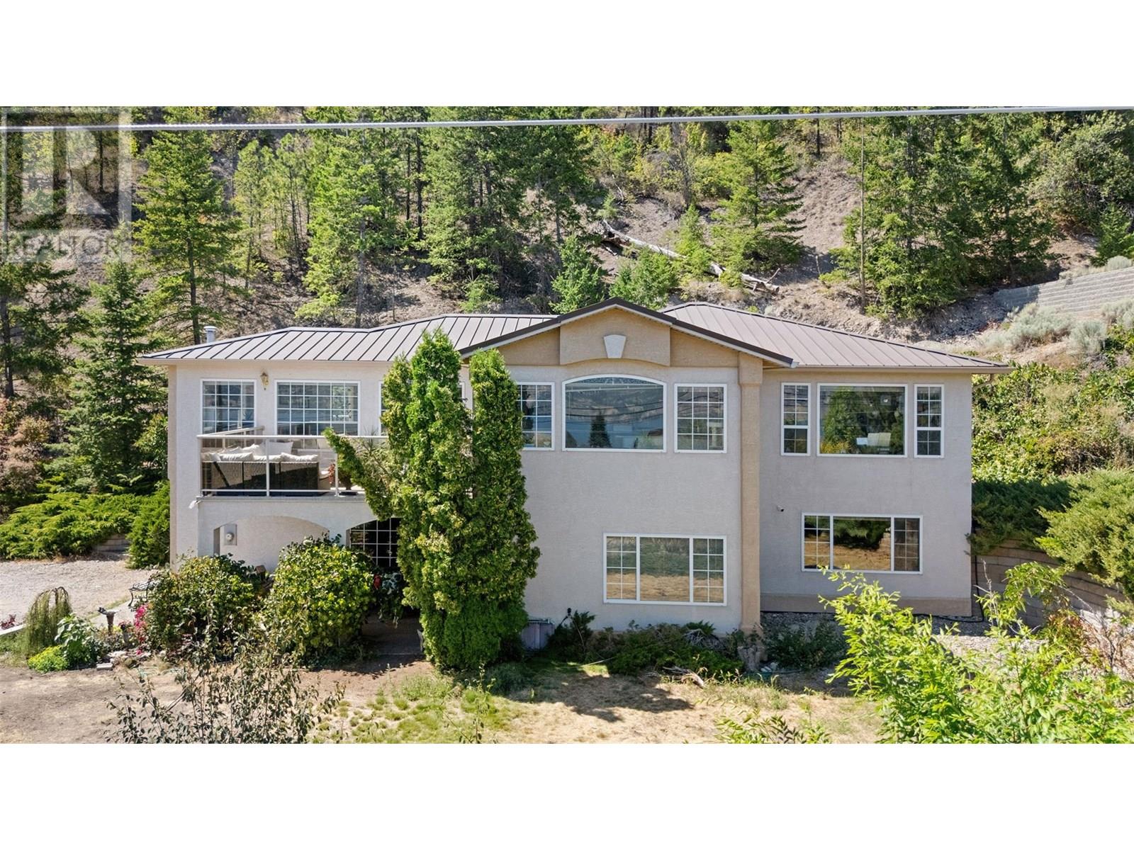  10416 Giants Head Road, Summerland