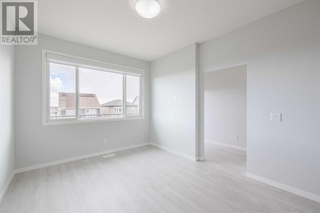 Single Family House for Sale in  Edith Place NW Glacier Ridge Calgary 