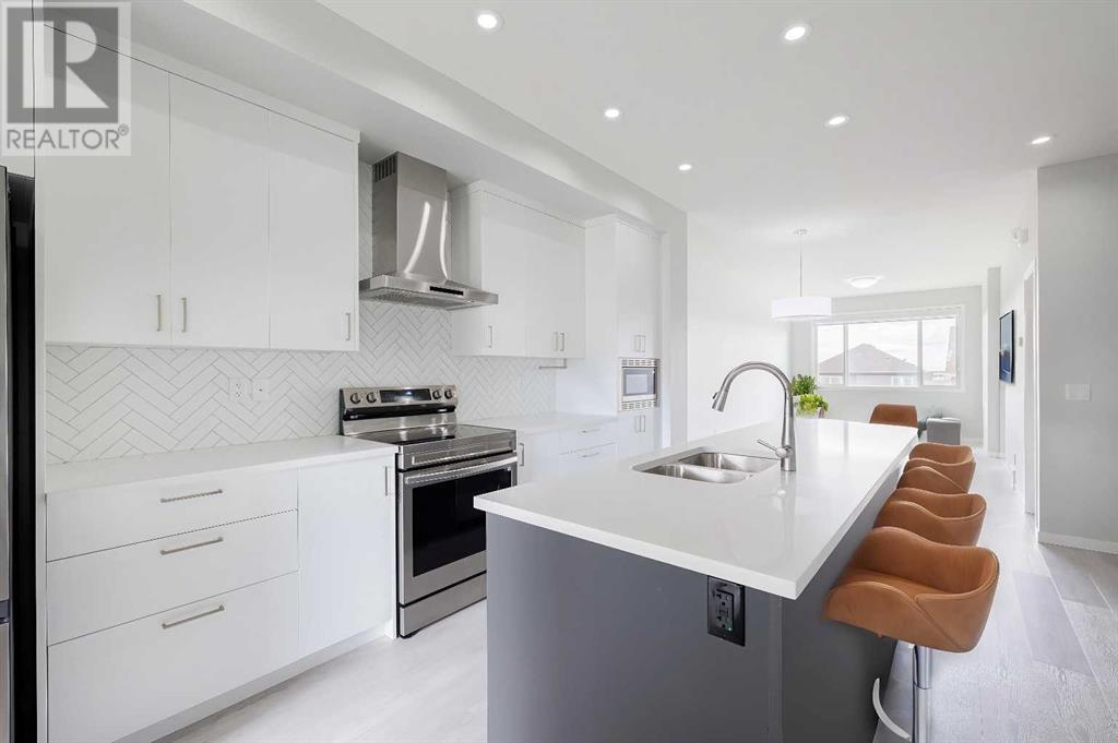 Single Family House for Sale in  Edith Place NW Glacier Ridge Calgary 