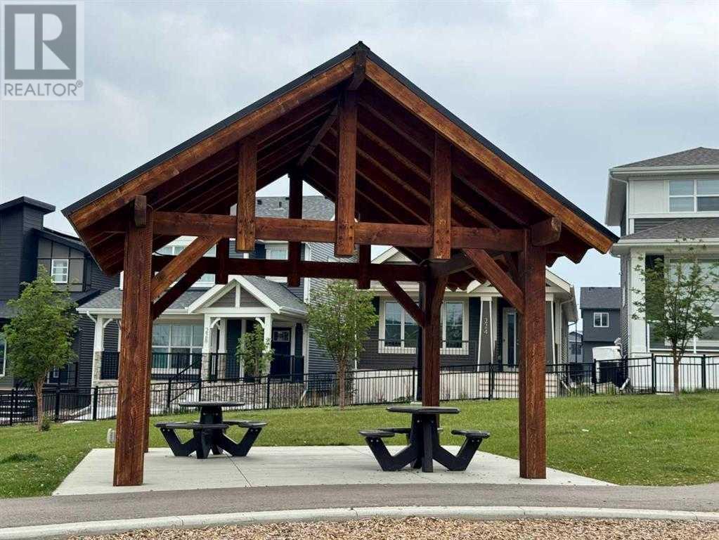 Single Family House for Sale in  Edith Place NW Glacier Ridge Calgary 
