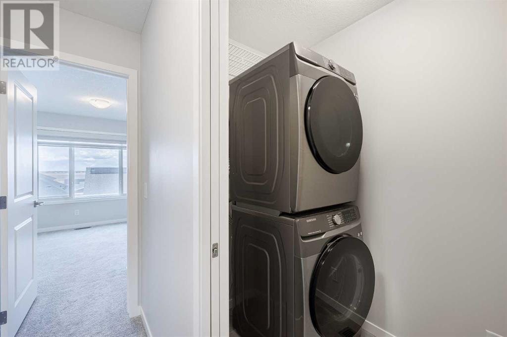 Single Family House for Sale in  Edith Place NW Glacier Ridge Calgary 