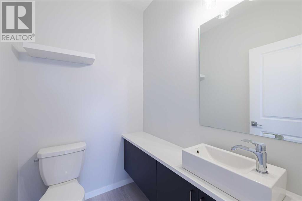 Single Family House for Sale in  Edith Place NW Glacier Ridge Calgary 