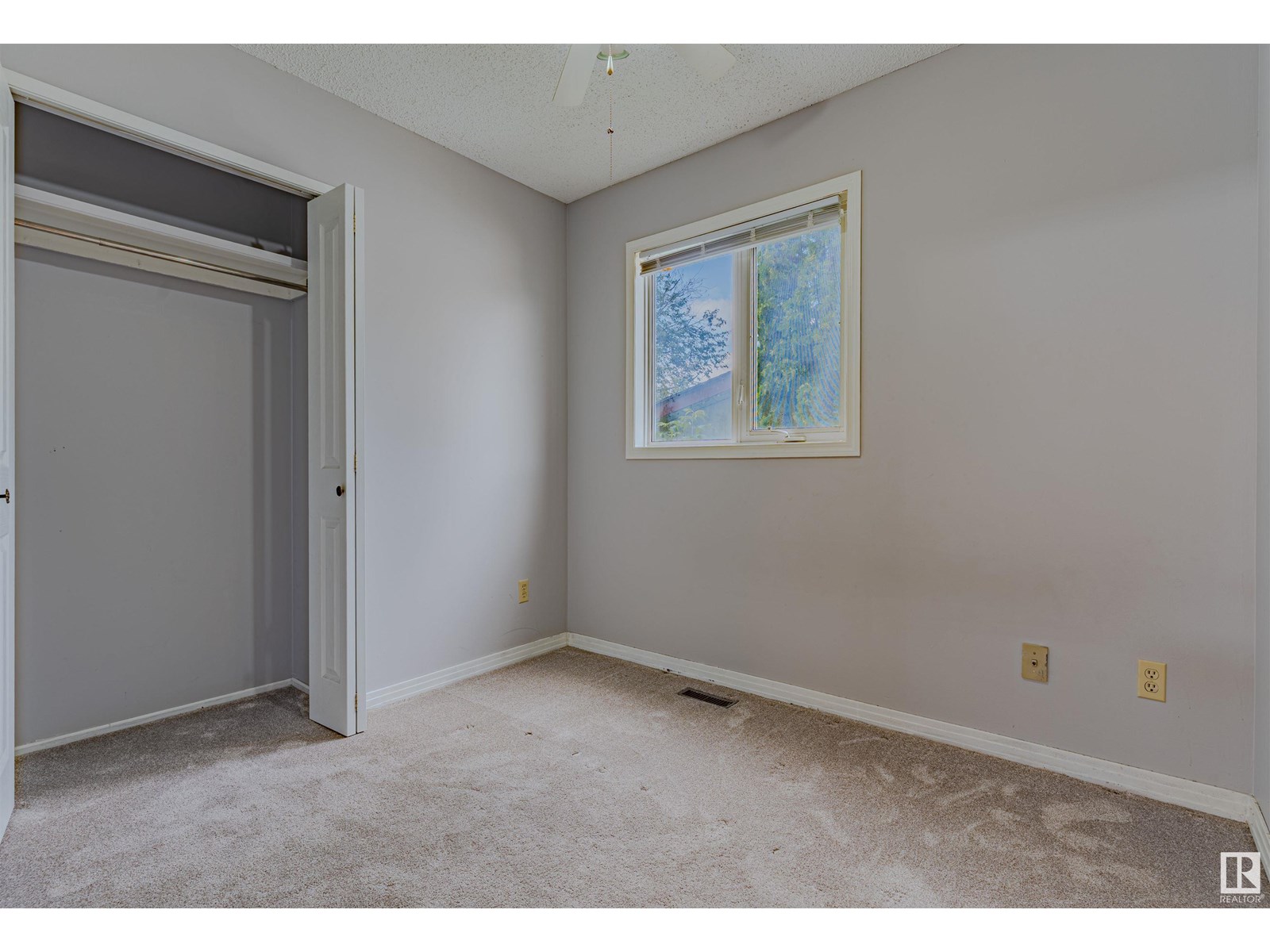 Photo 16 of 1353 39 St Nw, Edmonton AB