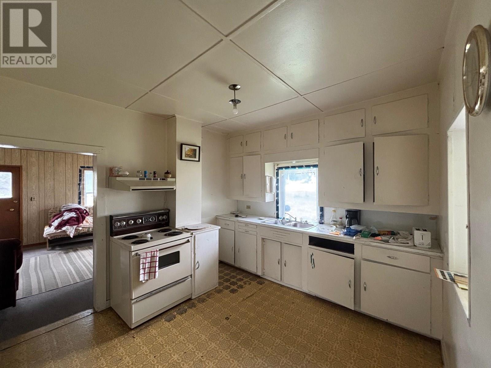4123 Highway 3 Highway, Rock Creek