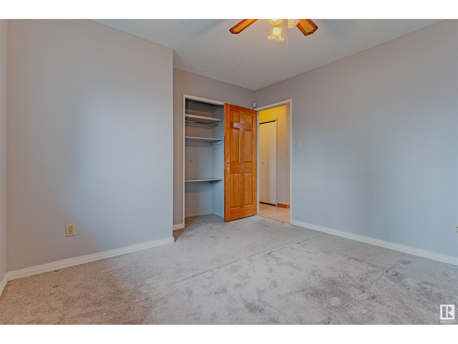 Photo 15 of 1353 39 St Nw, Edmonton AB
