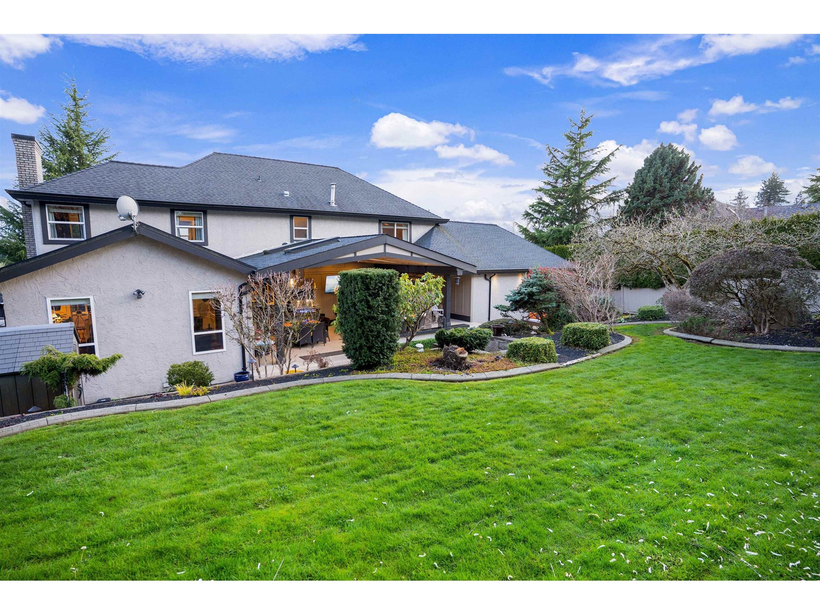 Photo 10 of 16425 77 Avenue, Surrey BC