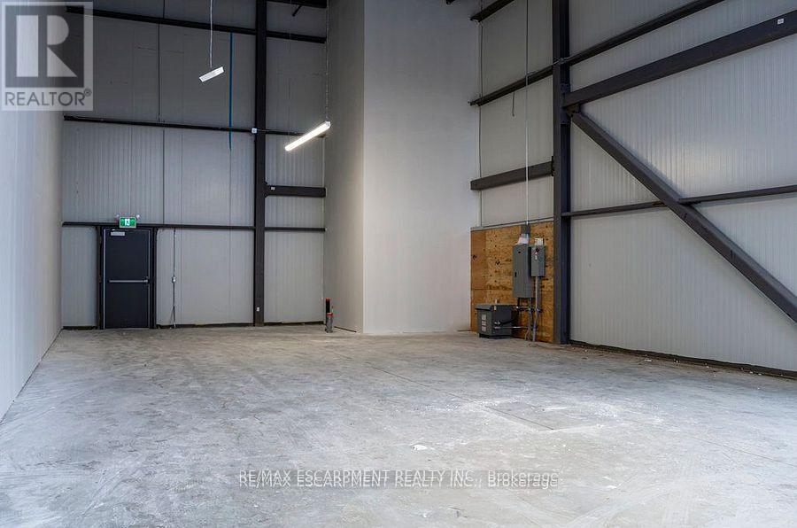 Photo 8 of 26 395 Anchor Road, Hamilton ON