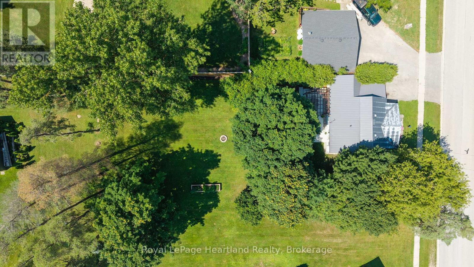 Photo 14 of 3034 Louisa Street, Howick ON