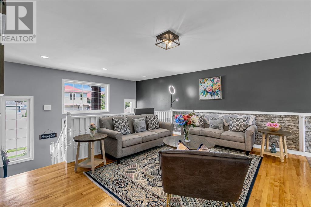 Photo 6 of 200 Riverview Avenue, Lasalle ON