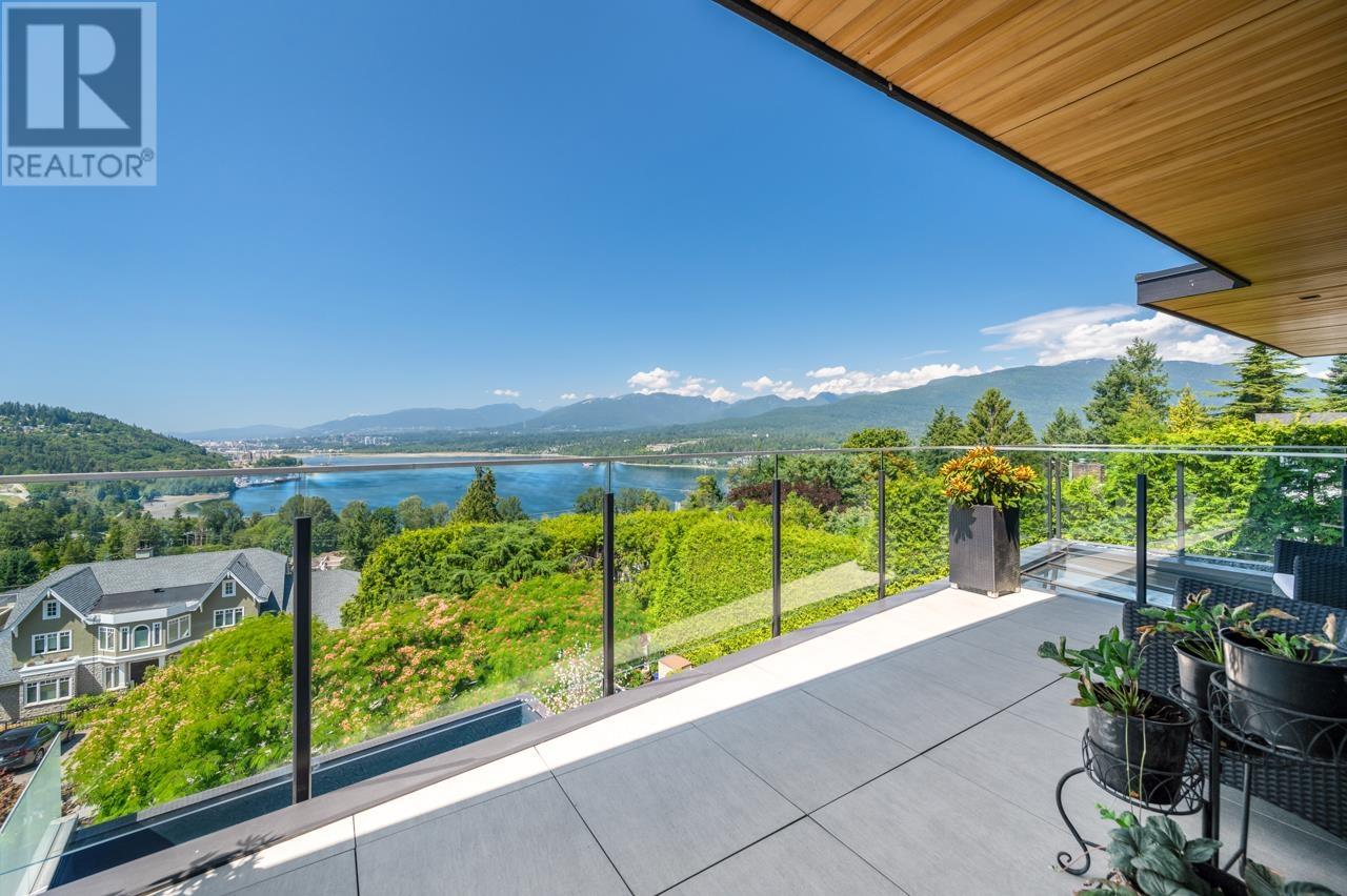 Photo 32 of 7326 Ridge Drive, Burnaby BC