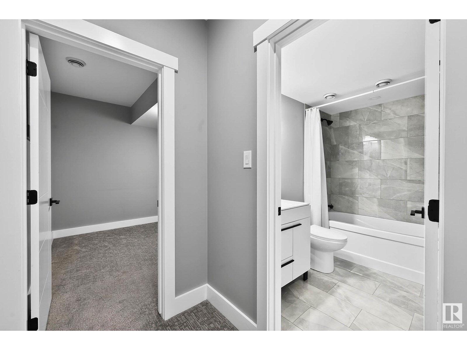 Photo 26 of 8805 Strathearn Dr Nw, Edmonton AB