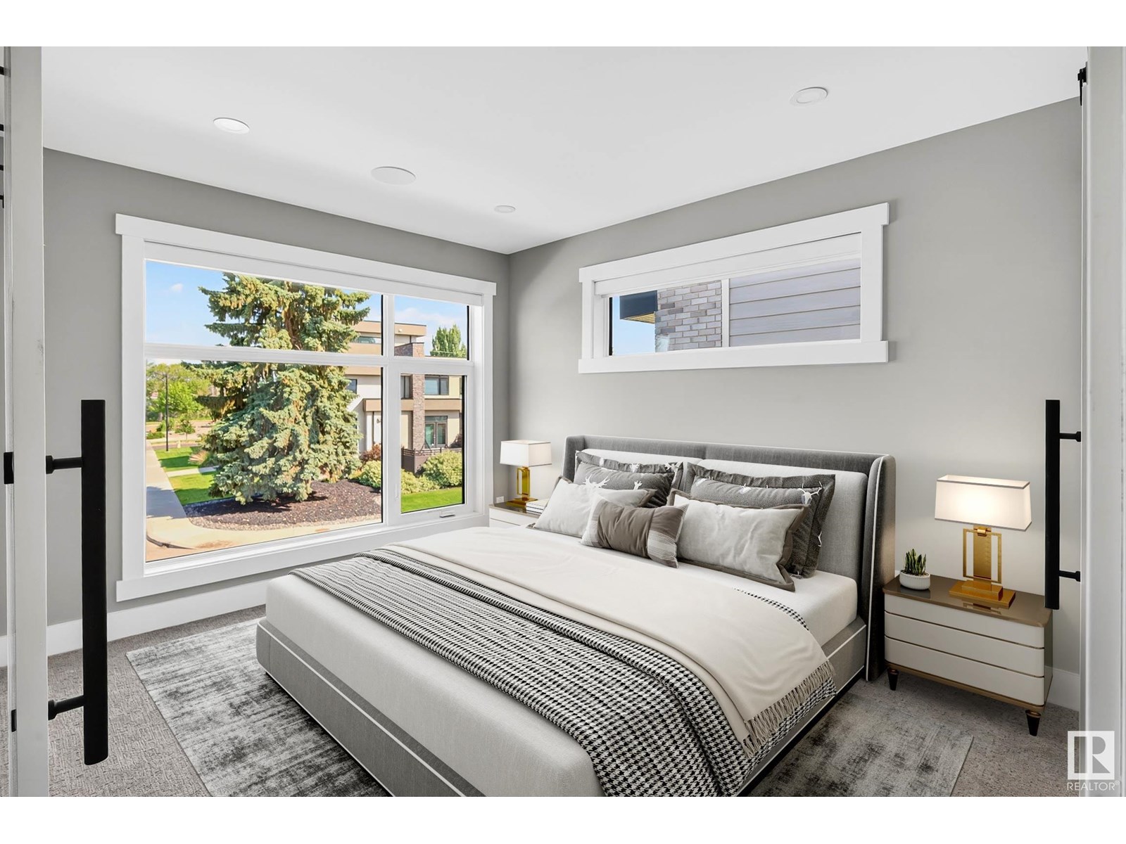 Photo 9 of 8805 Strathearn Dr Nw, Edmonton AB