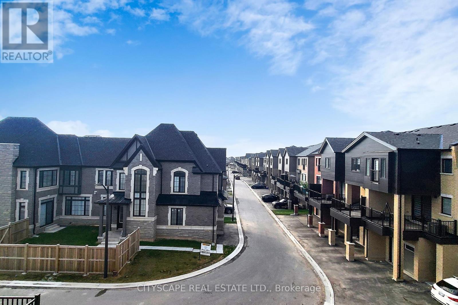 Photo 16 of 6 Marvin Avenue, Oakville ON