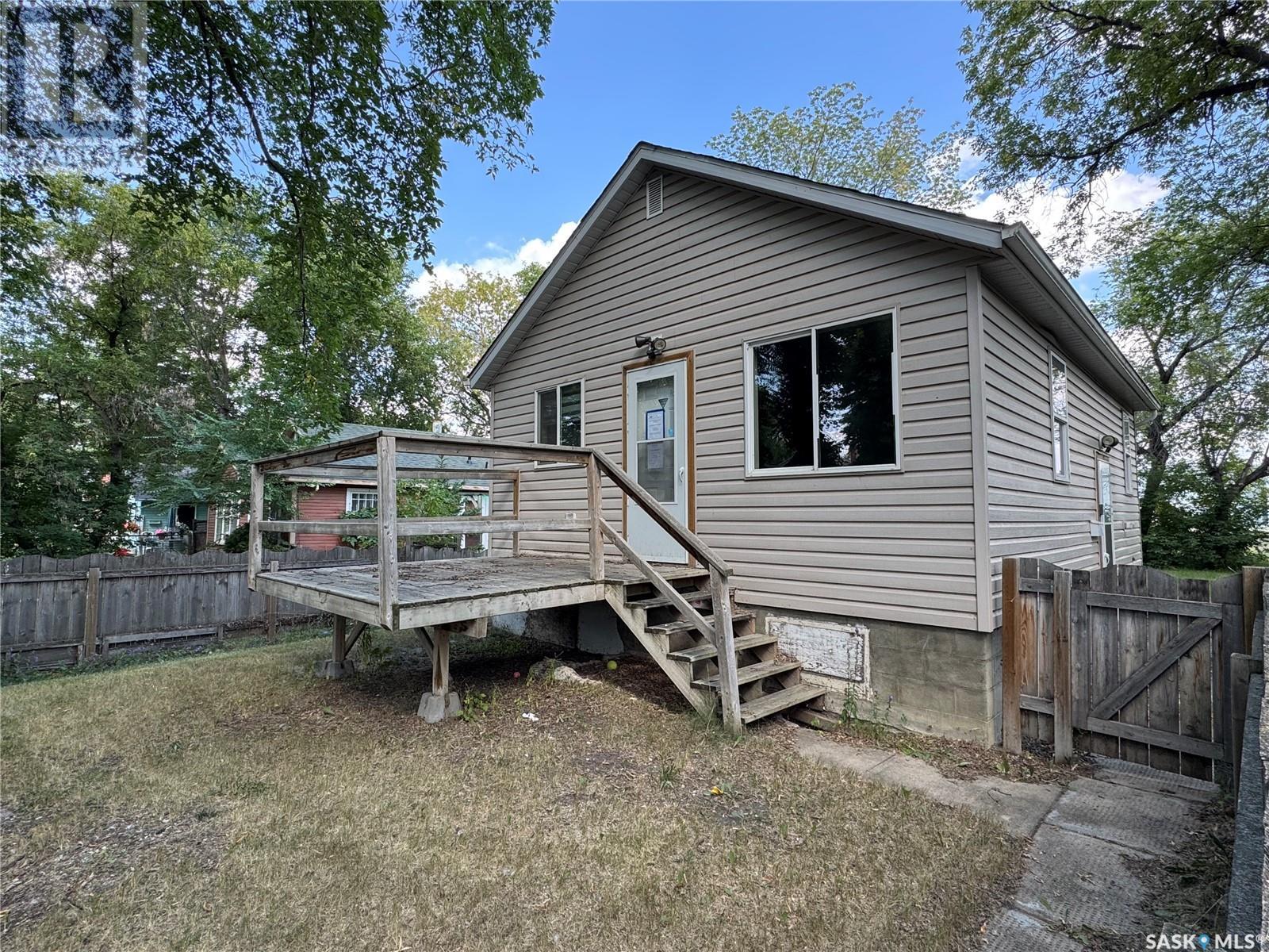 Photo 1 of 664 17th Street W, Prince Albert SK