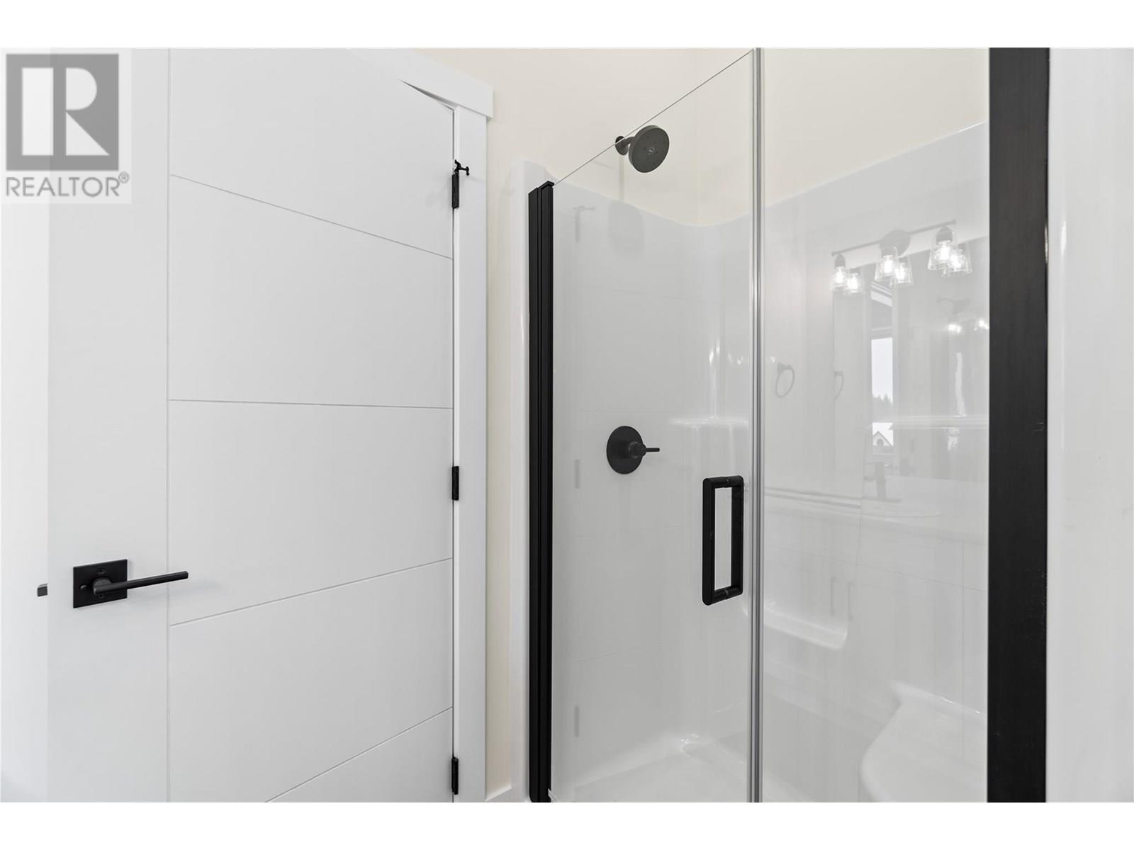 #1 231 20 Street NE - 20