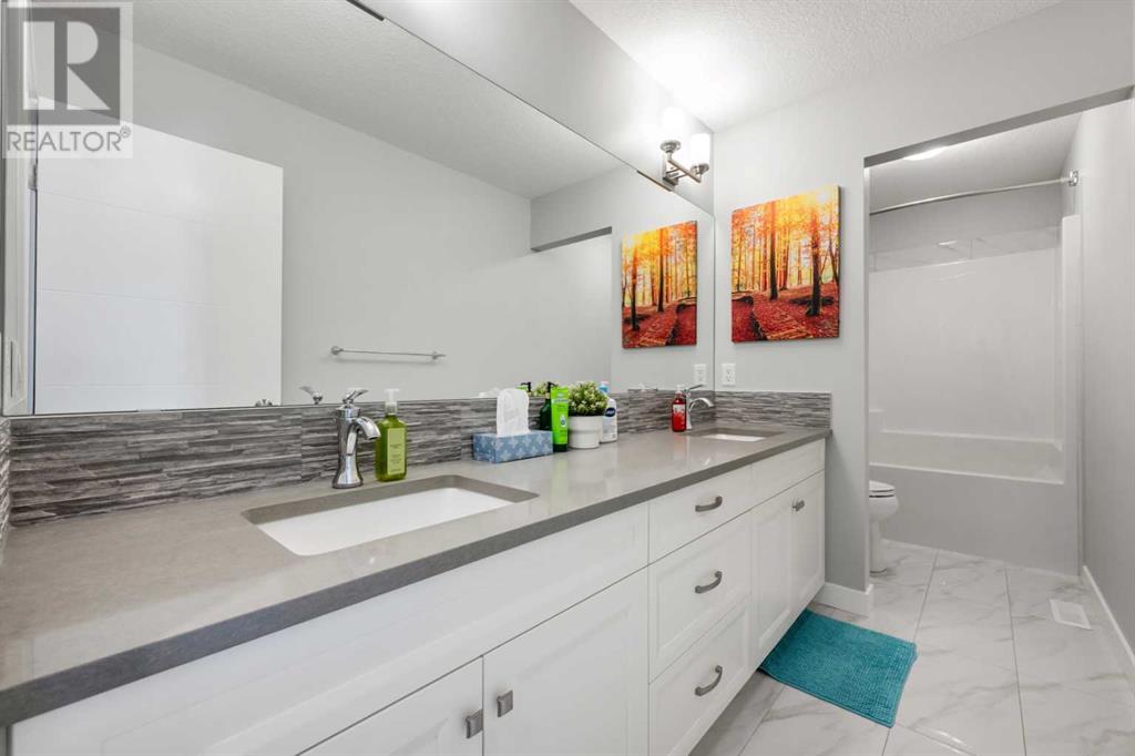 Single Family House for Sale in  Magnolia Heath SE Mahogany Calgary 