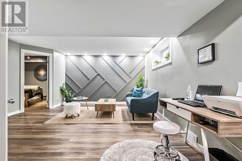 Single Family House for Sale in  Auburn Bay Court SE Auburn Bay Calgary 
