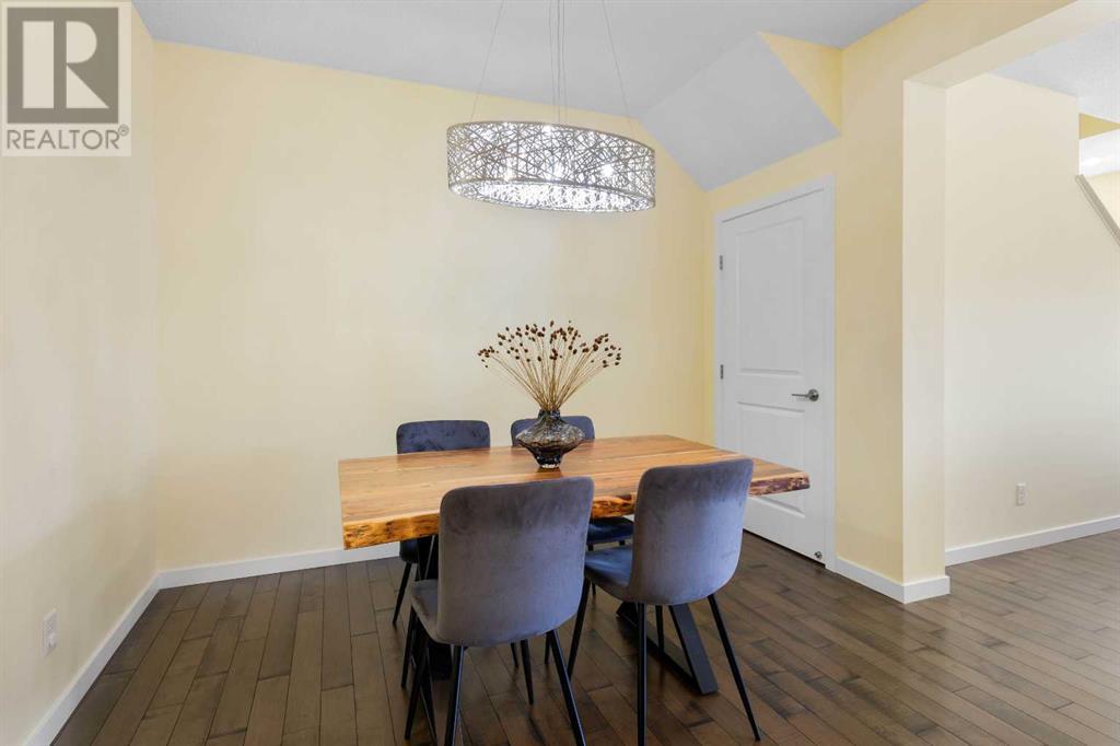 Single Family House for Sale in  Evansridge Crescent NW Evanston Calgary 