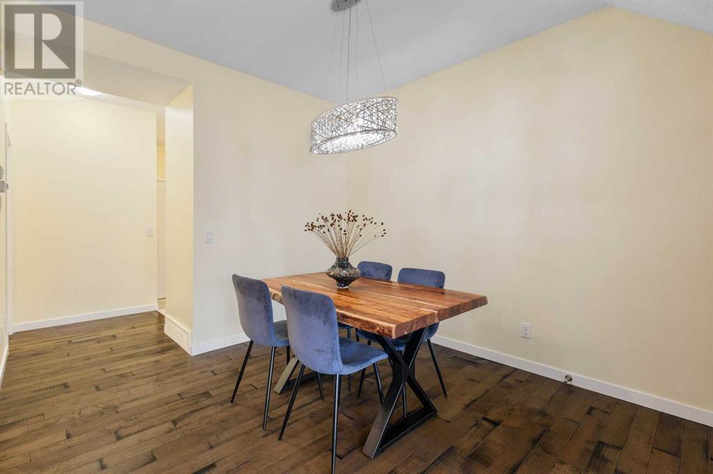 Single Family House for Sale in  Evansridge Crescent NW Evanston Calgary 