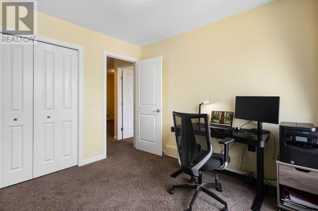 Single Family House for Sale in  Evansridge Crescent NW Evanston Calgary 