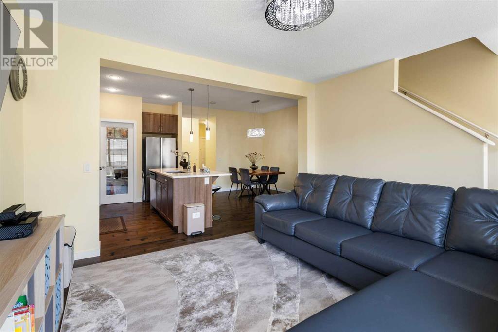 Single Family House for Sale in  Evansridge Crescent NW Evanston Calgary 