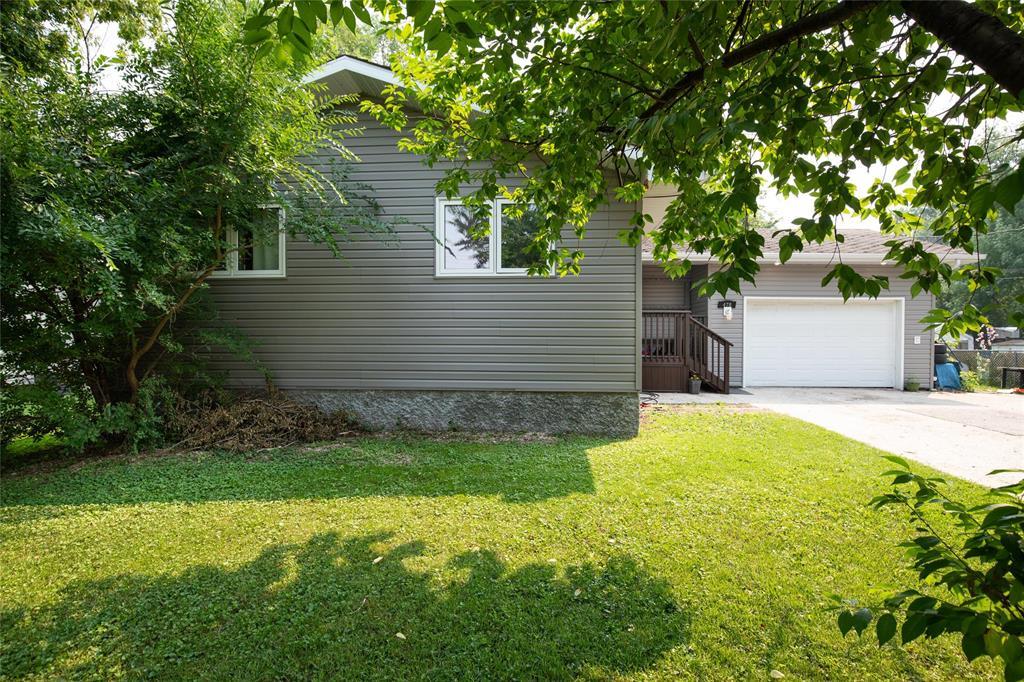 Photo 2 of 478 St Joseph Avenue, St Pierrejolys MB