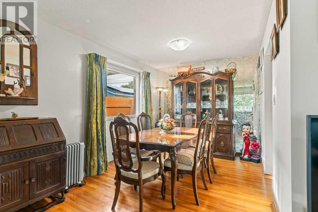 Single Family House Bungalow for Sale in  Hunterbow Crescent NW Huntington Hills Calgary 