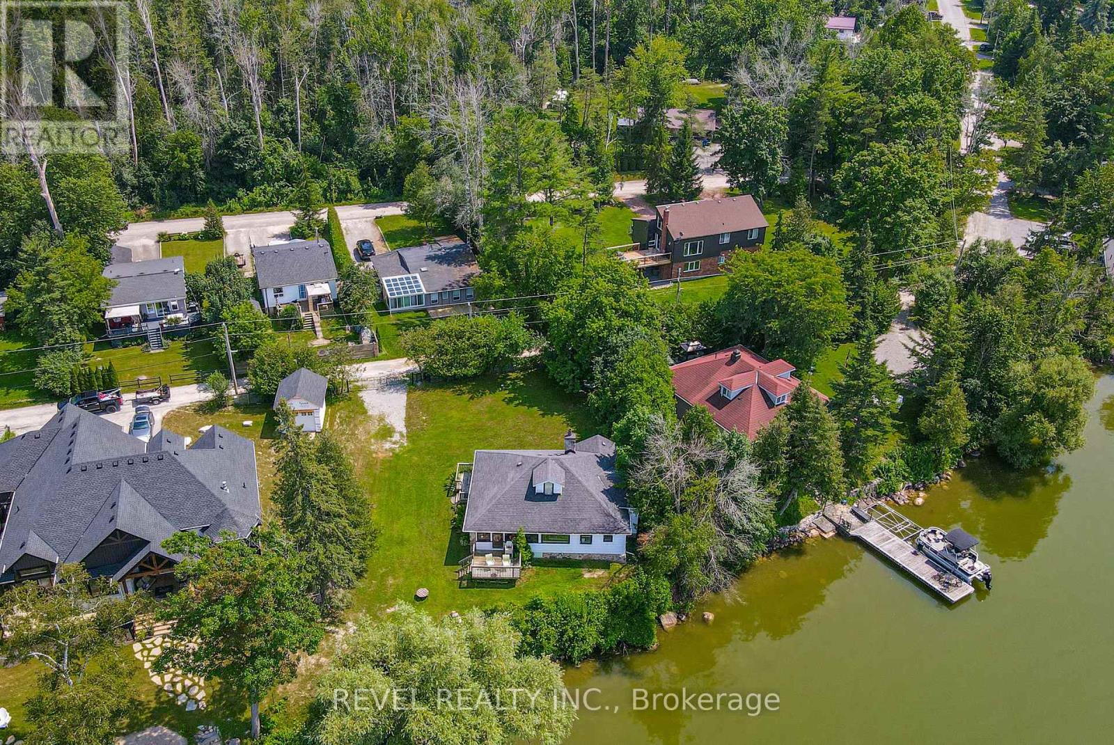 Photo 13 of 8 Johnstone Lane, Scugog ON